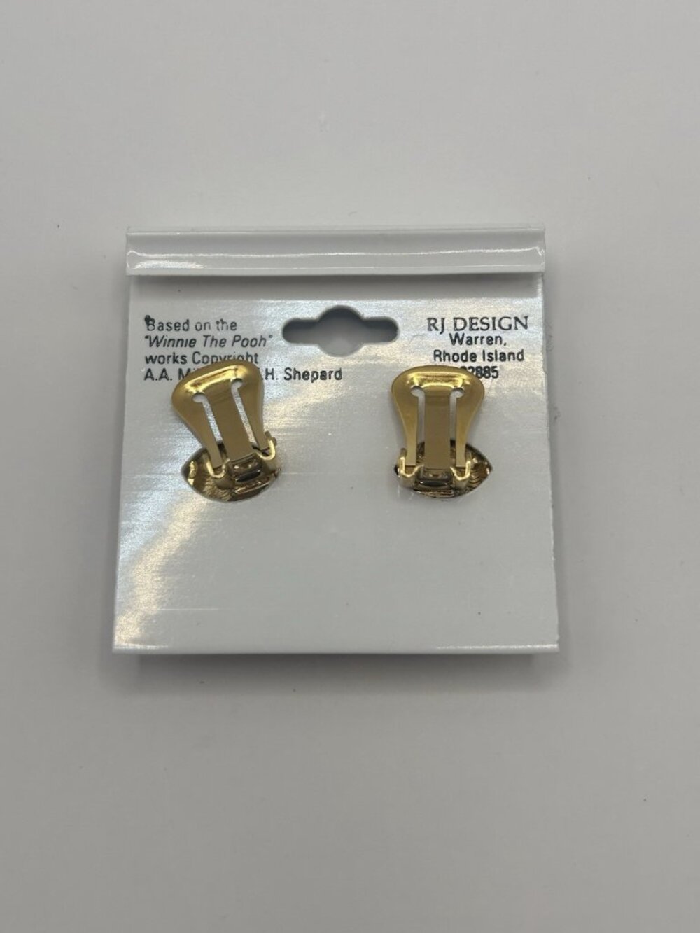 Winnie The Pooh Honey Pot Earrings Enamel Gold Tone Clip On RJ Design Disney - Picture 2 of 6